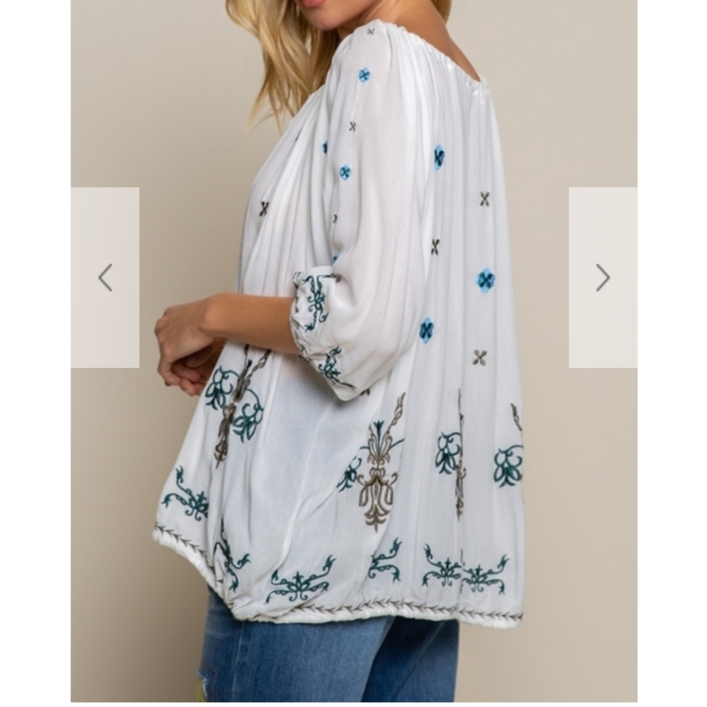 🆕️ Boho Embroidery Blouse - Picture 5 of 11